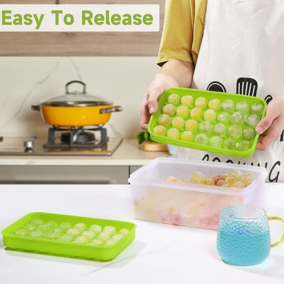 NIB Ice Cube Tray/Mold, Silicone Apple Ice Ball Trays Box and Scoop, Green - Picture 3 of 5